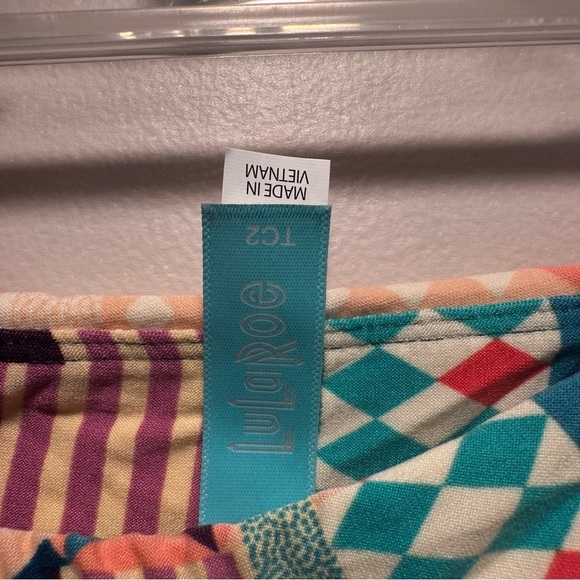 LulaRoe Disney Leggings, Tall & Curvy TC2 18-26, Soft & Comfy, Mickey Minnie NWT - Picture 4 of 16